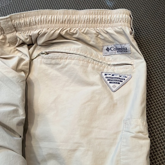Columbia PFG Omni-Shade fishing/ hybrid short khaki XXL (lining removed) - Picture 2 of 5